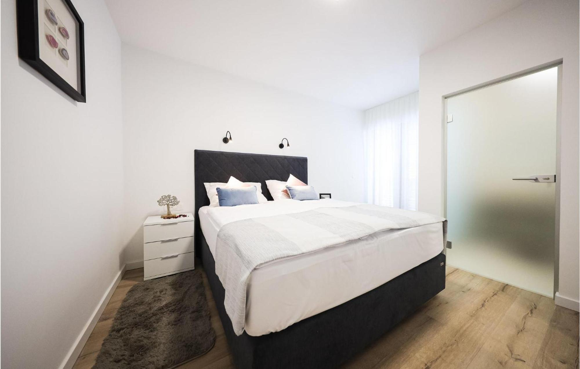 Apartment Beautiful In With Wifi Zadar