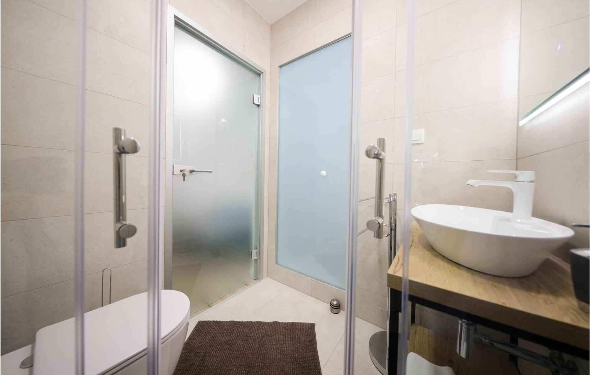 Apartment Beautiful In With Wifi Zadar